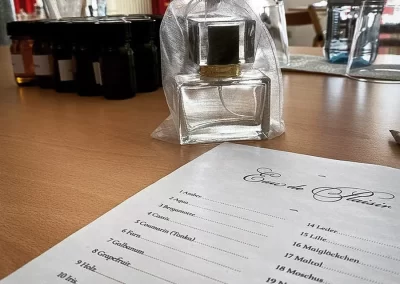 Parfum selber machen Kurs als Firmenevent